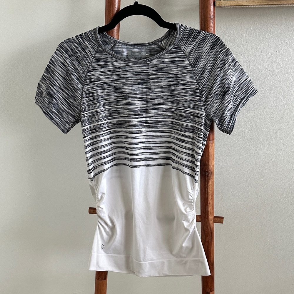 Athleta top
